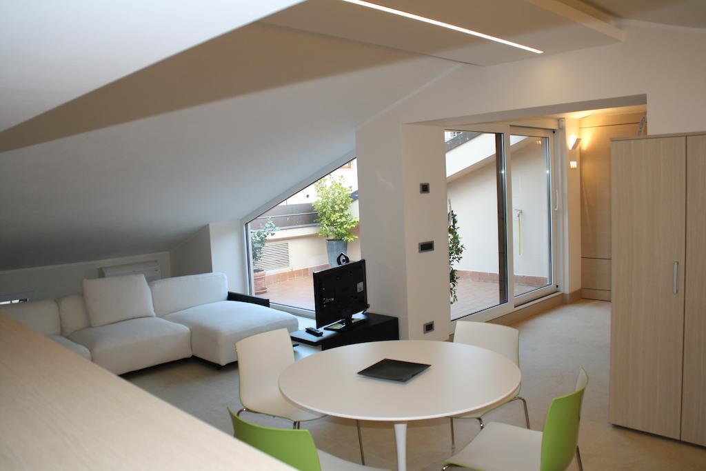 La Terrazza Sull'Arena Apartment Верона Стая снимка